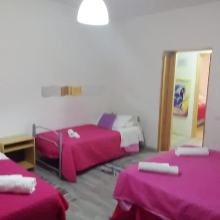 Smeralda Family Room's * Olbia