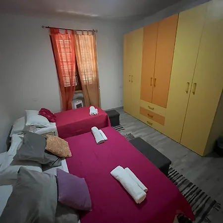 Smeralda Family Room's