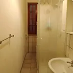 Проживание в семье Smeralda Family Room's