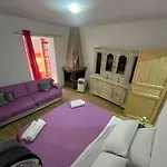 Smeralda Family Room's *