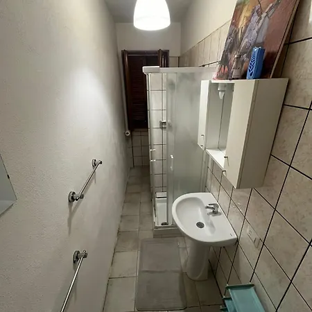 Homestay Smeralda Family Room's *