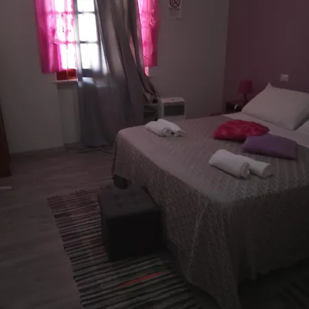 Smeralda Family Room's