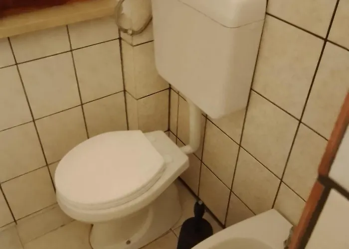 Smeralda Family Room's