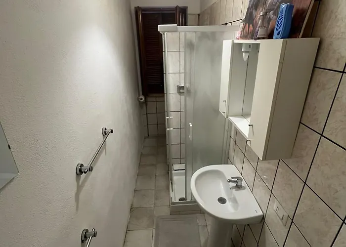 Homestay Smeralda Family Room's *